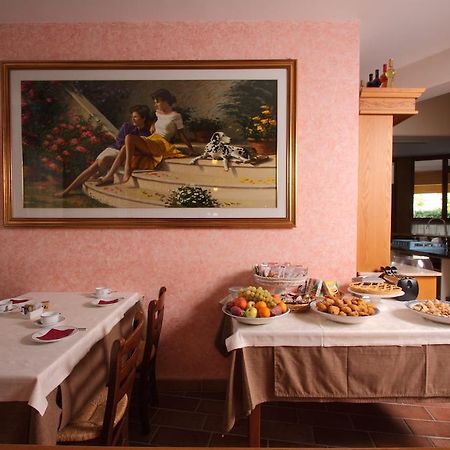 Hotel Ristorante La Bilancia 로레토아프루티노 외부 사진
